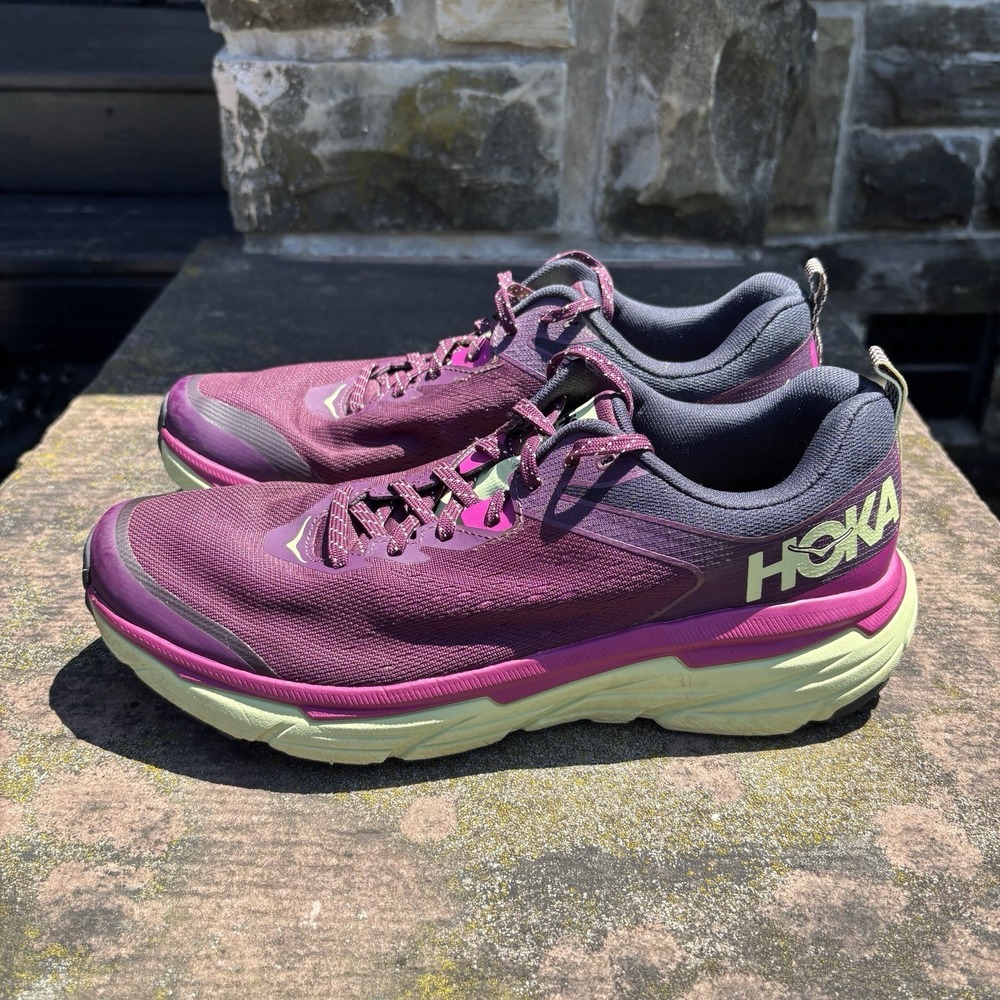 Hoka One One Challenger ATR 6 Womens 11B Shoes Sneakers Wine Purple 1106512 GWBT - Picture 2 of 9